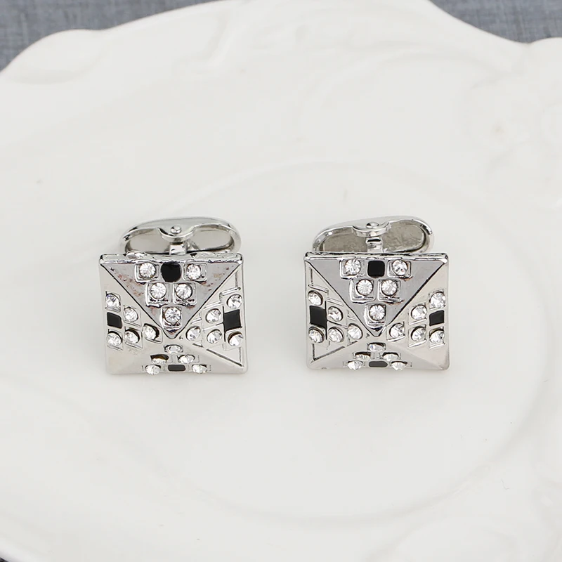 2Pcs/Set Classic Mens Crystal Pyramid Shaped Cufflinks Formal Shirt Suit Tuxedo Blouse Whale Back Closure Cuff Button