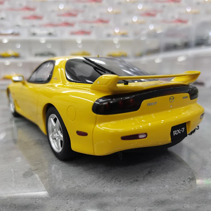 1:18 Mazda RX7 FD Type Die-cast Model Car Diecasts Metal Vehicles Limited Edition Simulated Resin Collection Boy Gifts Toy