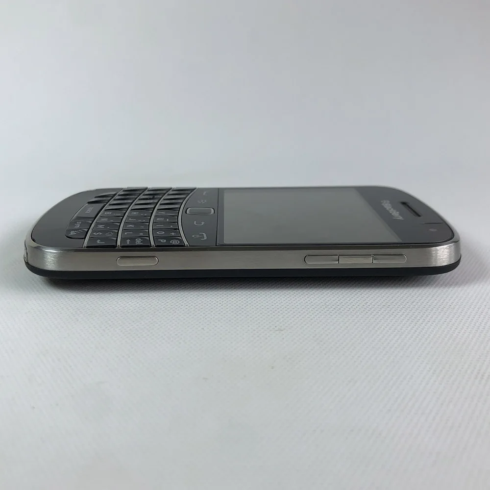 BlackBerry Bold Touch 9900 3G هاتف محمول أصلي غير مقفول QWERTY 2.8 بوصة 5MP 8GB ROM BlackBerryOS Dakota Magnum الهاتف المحمول