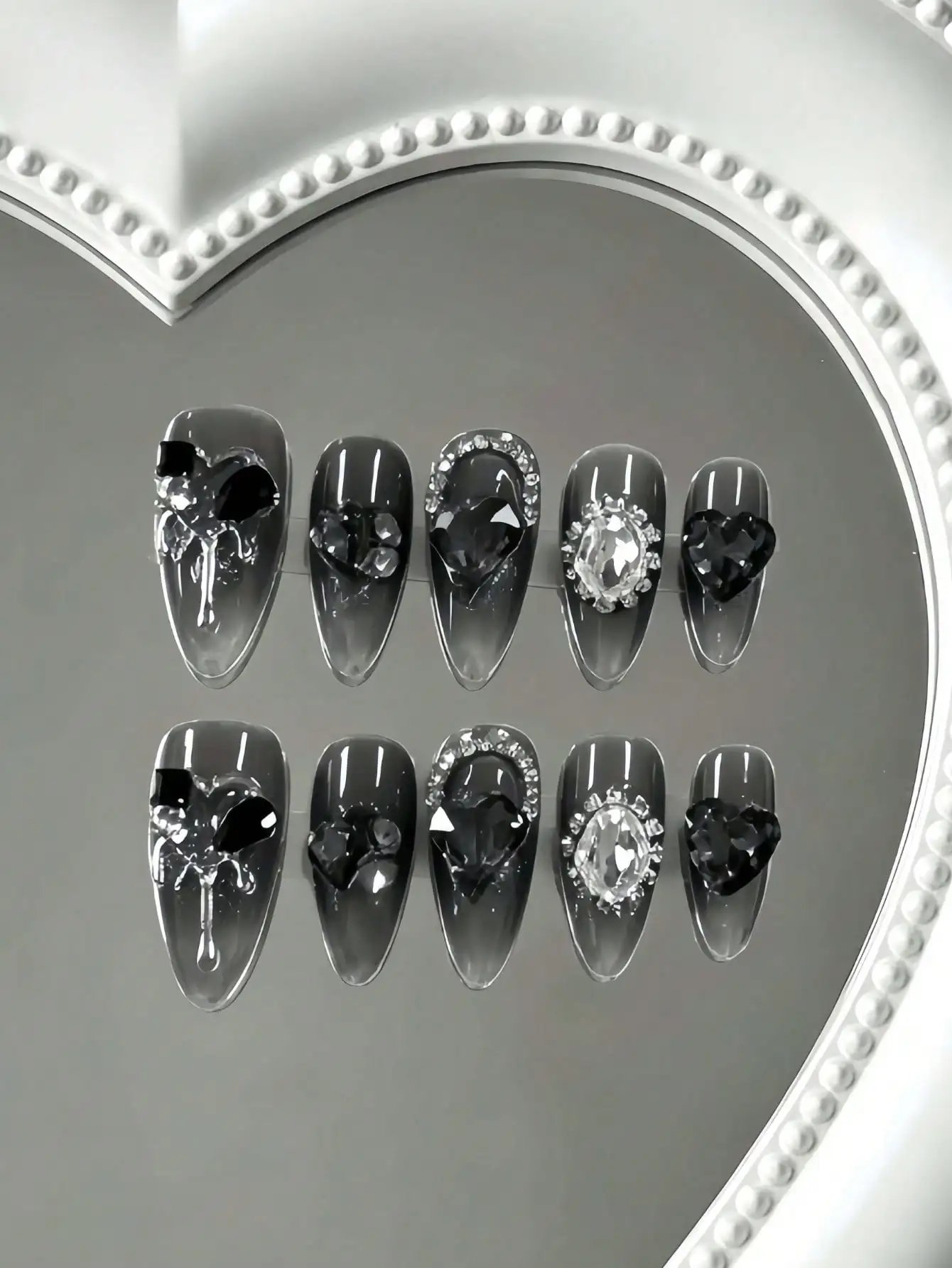10 Medium-Length Almond-Shaped Press-On Nails, Cool Black-Gray Translucent Shades, with Large Heart-Shaped Rhinestones and Teardrop-Shaped Diamond Embellishments, Dark Gothic Style, Perfect for Girls, Suitable for Daily Wear, Parties, and Personalized Outfits, Includes Jelly Glue and Nail File