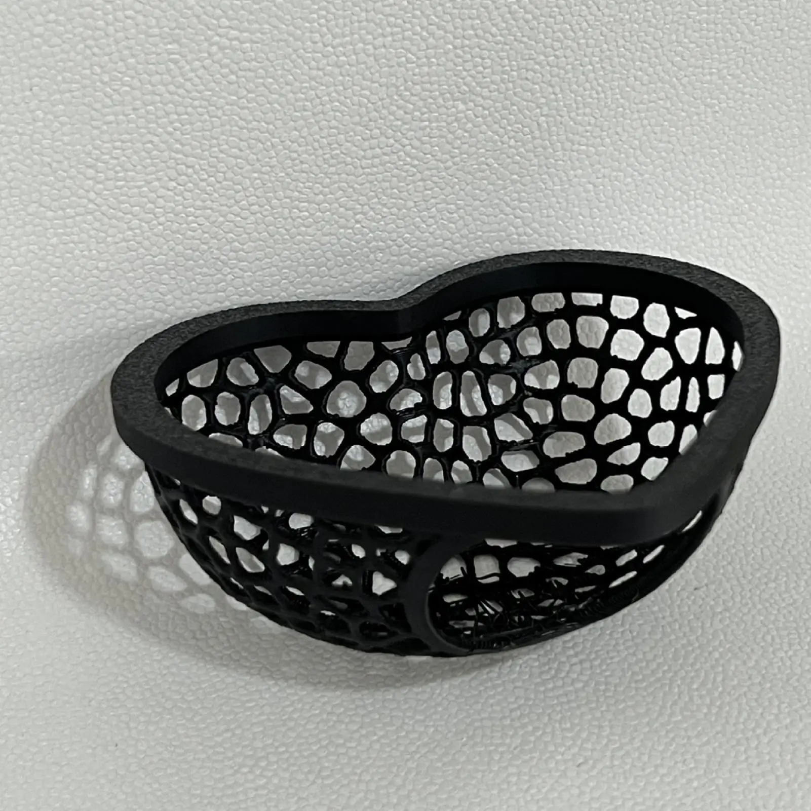 Aquarium Floating Cave Heart Shape Fish Shrimp Hideout Shelter Hammock Feeding Ring  Resting Spot for Betta Small Aquatic Pets