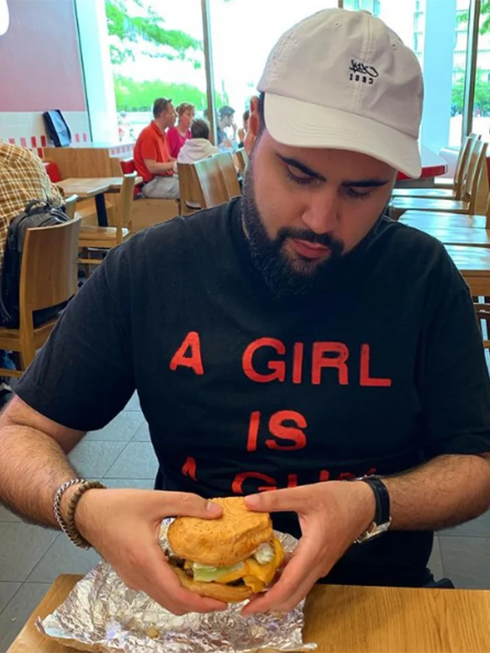 Летняя свободная футболка из чистого хлопка с короткими рукавами и надписью A GIRL IS A GUN для пар, модные топы