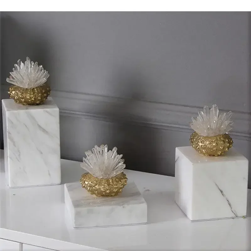 

Brass Sea Urchin Crystal Cluster Crafts Statue Marble Base Desk Decoration Flower Sculpture Room Aesthetics