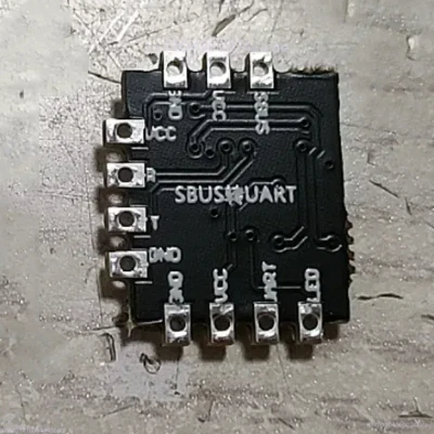 3.3 فولت SBUS إلى TTL UART وحدة محول حزمة صغيرة جدًا نقل البيانات التسلسلية الكمون المنخفض التحكم في الطيران