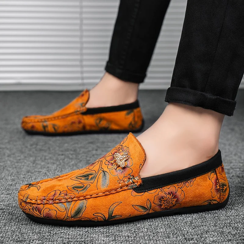 Luxury Brand Yellow Men Casual Shoes Fashion Flower Print Loafers Men Designer Flat Shoes Comfortable Slip-on Male Driving Shoes