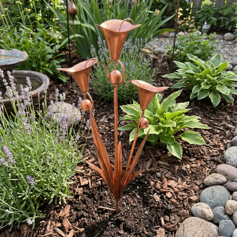 Weatherproof Metal Floral Garden Stake with Bells Retro Flower Wind Chime Handcrafted Three Calla Lilies Sculpture Garden
