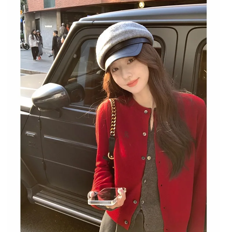 

Wool Color Blocking Fake Two-piece Knitted Cardigan Women's Winter Simple Short Round Neck Sweater Jacket Female Clothing