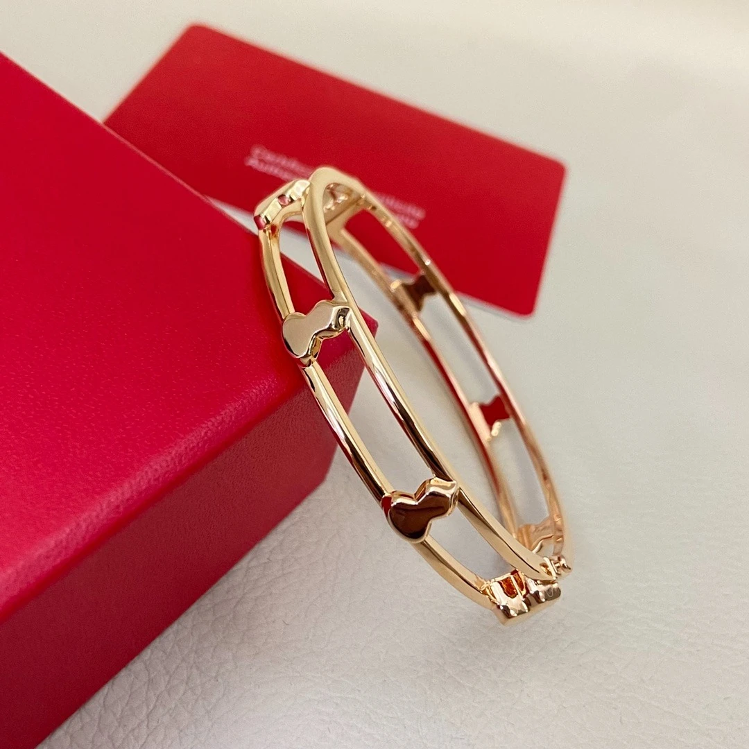 

2025 New Arrival! Hollow Gourd Bangle Bracelet - Intricate Laser-Cut Design, Lightweight Oriental Charm