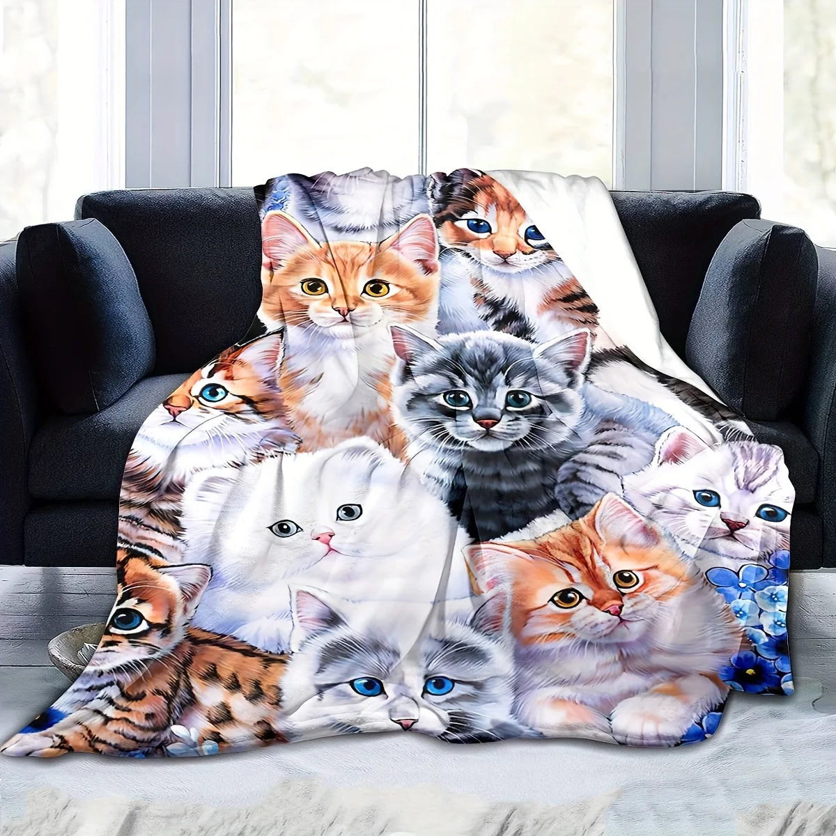 

1pc Adorable Feline Print Flannel Blanket - Ultra Soft, Warm, and Cozy Throw for Couch,Sofa,Office,Bed,Camping,and Traveling