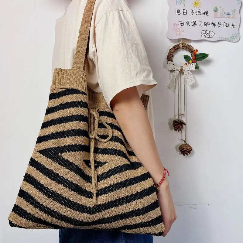 

Retro Female Woolen Knitted Braid Shoulder Bags Handbags for Women 2024 New Fashion Summer Holiday Striped Tote Bags for Ladies