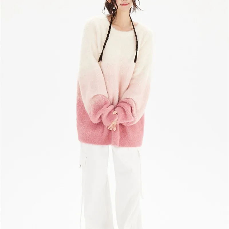 

2025 Hot-Selling New Gradient Color Soft Lazy Style Loose Pullover Round Neck Design Knitted Sweater Top for Women Autumn Winter