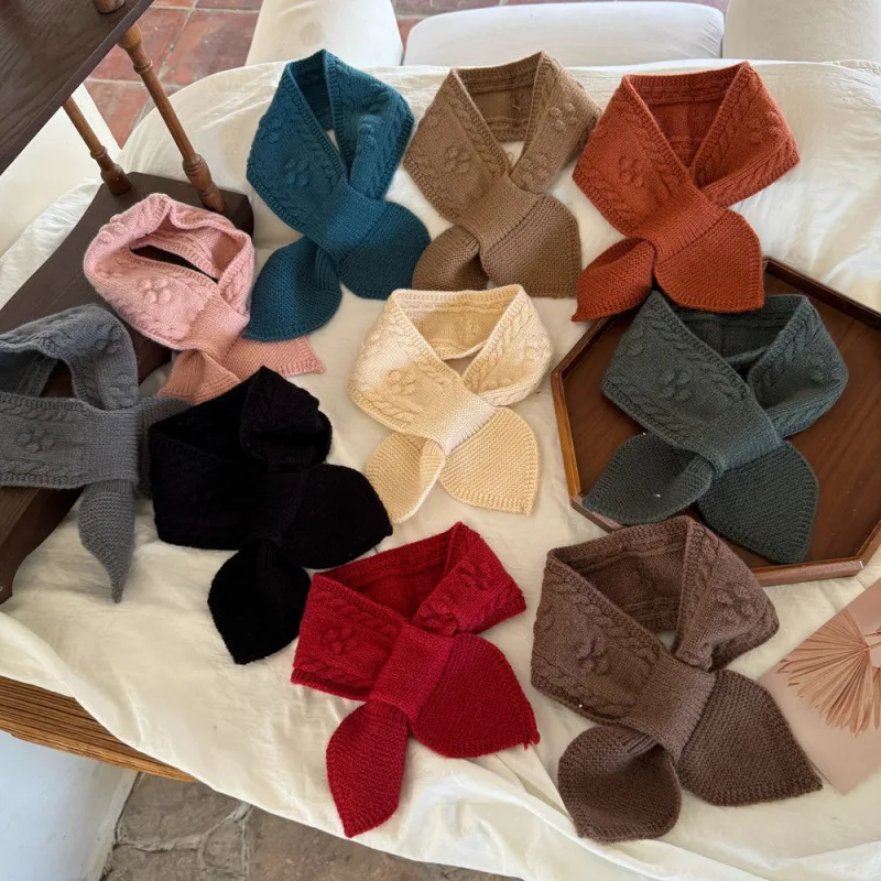 

1 Piece Ins Casul Korean Toddler Crossover Scarf Winter Warm Neck Warmer for Infants Minimalist Solid Color Outdoor Accessory