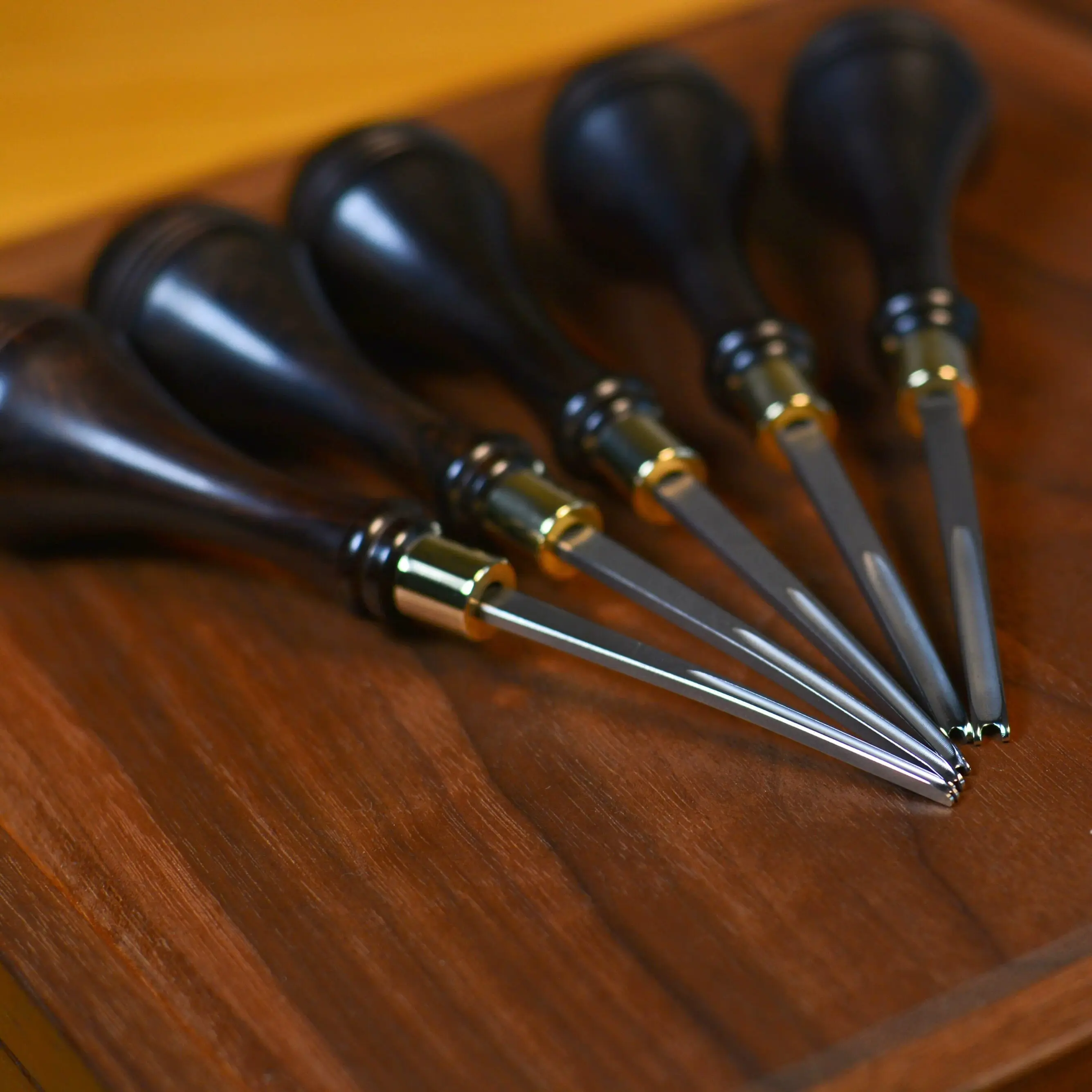 BOWEN M390 Biselador de bordes - Leather Edge Beveler reseña y precio