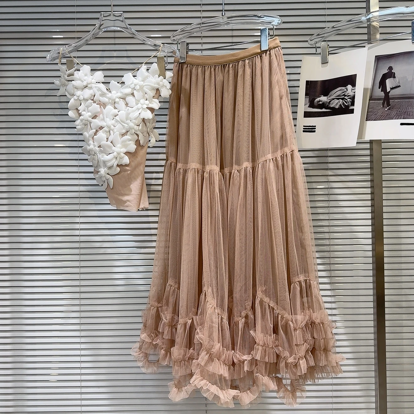 

Модный комплект с длинной юбкой и кружевом, женское футболка, объемное многослойное платье, осеннее новое поступление