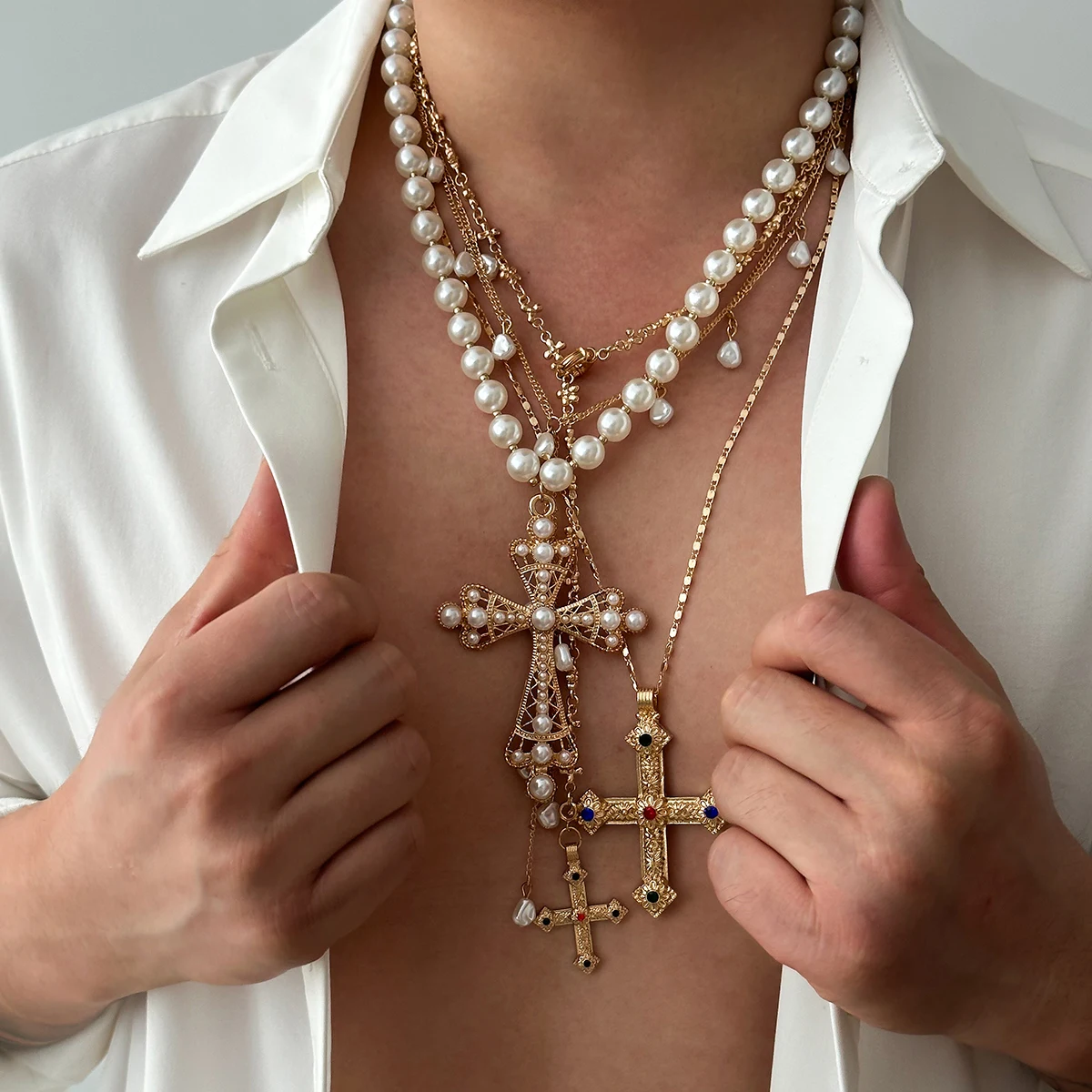 

Salircon 4pcs/set Aesthetic Design Jesus Cross Pendant Necklace Men Vintage Luxury Imitation Pearl Chain Choker Punk Jewelry