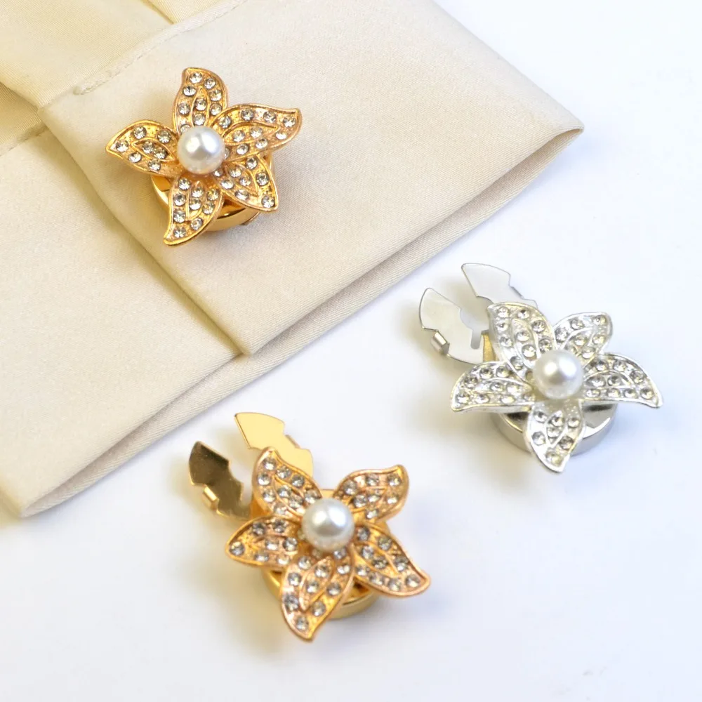 

2PCS Fashion Pearl Rhinestone Cufflinnks Button Covers for Shirt Flower Collar Clips Elegant Accessory Set