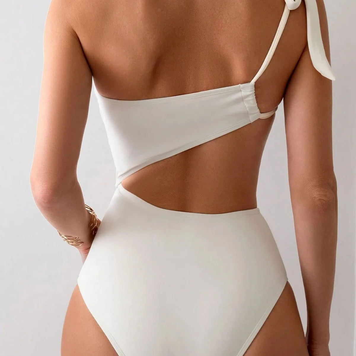 Solid Bodysuit One Shoulder Swimsuit 2024 New Women Monokini Cut Out Swimwear Female One Piece Bathing Suit Maillot De Bain