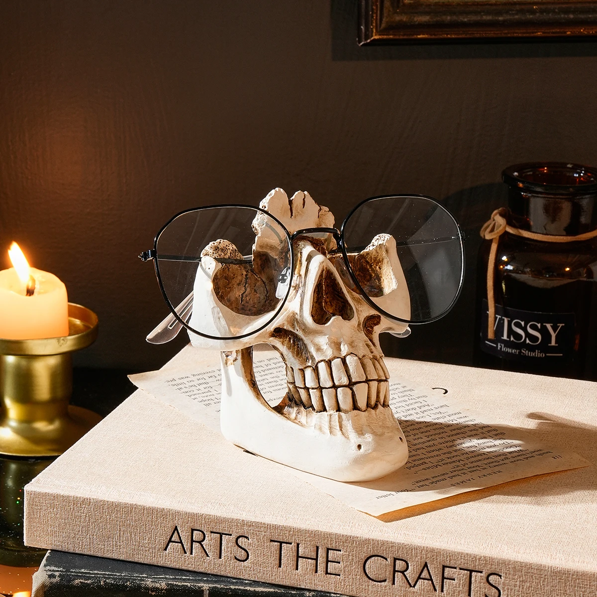 1PC, Halloween decoration, resin material skull-shaped glasses storage rack, home decoration item