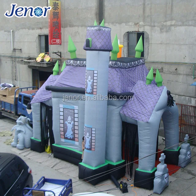 Hot Halloween Inflatable Haunted House with Ghost for Yard Decoration