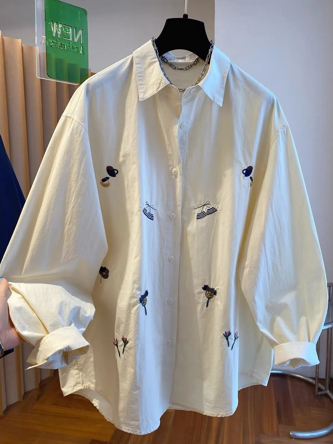 

Элегантная женская рубашка из чистого хлопка с вышивкой и длинными рукавами, свободного кроя, стройнящая, для ранней осени, создающая особую атмосферу