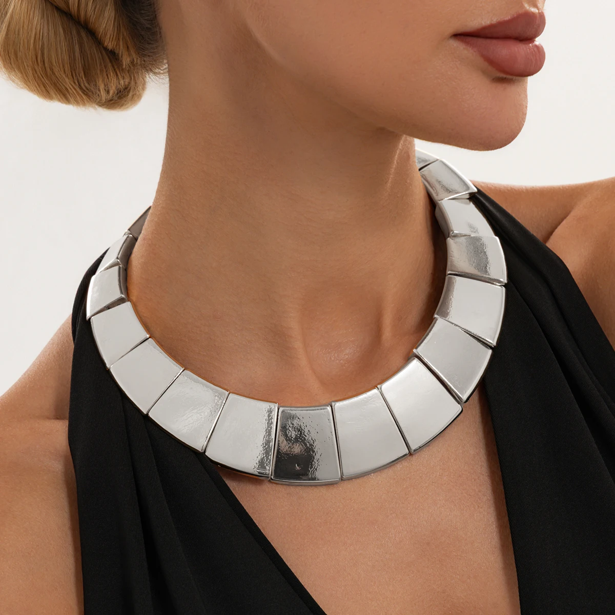 SHIXIN Vintage Punk Wide Punk Torque Chunky Metal Necklace Women Exaggerated Geometry Clavicle Chain Hip Hop Jewelry Accessories