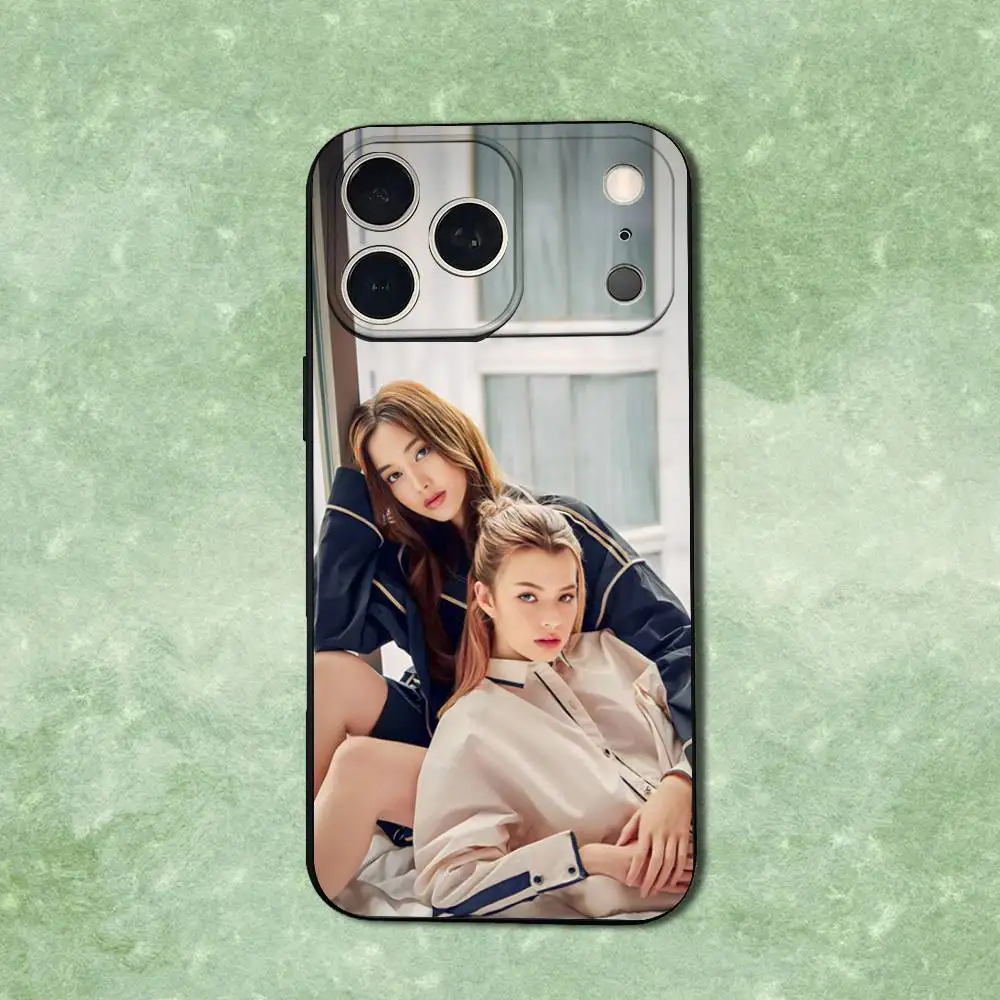 حافظة هاتف Pink T-Theory Freen B-Becky لهاتف iPhone 14,13,17,12,11,16,15,Plus,Pro Max,XS,X,XR,SE,Mini,Soft غطاء أسود من السيليكون