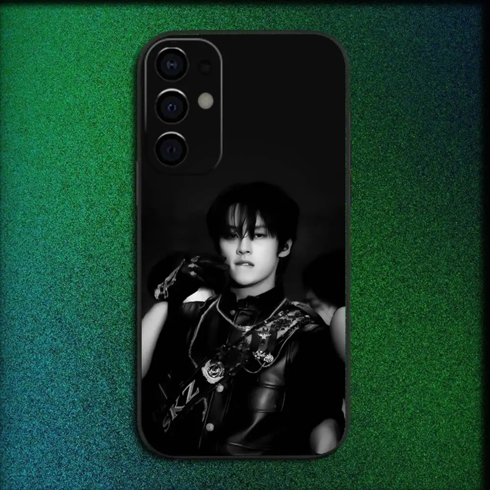 Singer L-Lee Know Phone Case For Samsung S25,S24,S21,S22,S23,S30,Ultra,S20,Plus,Fe,Lite,5G Black Cover