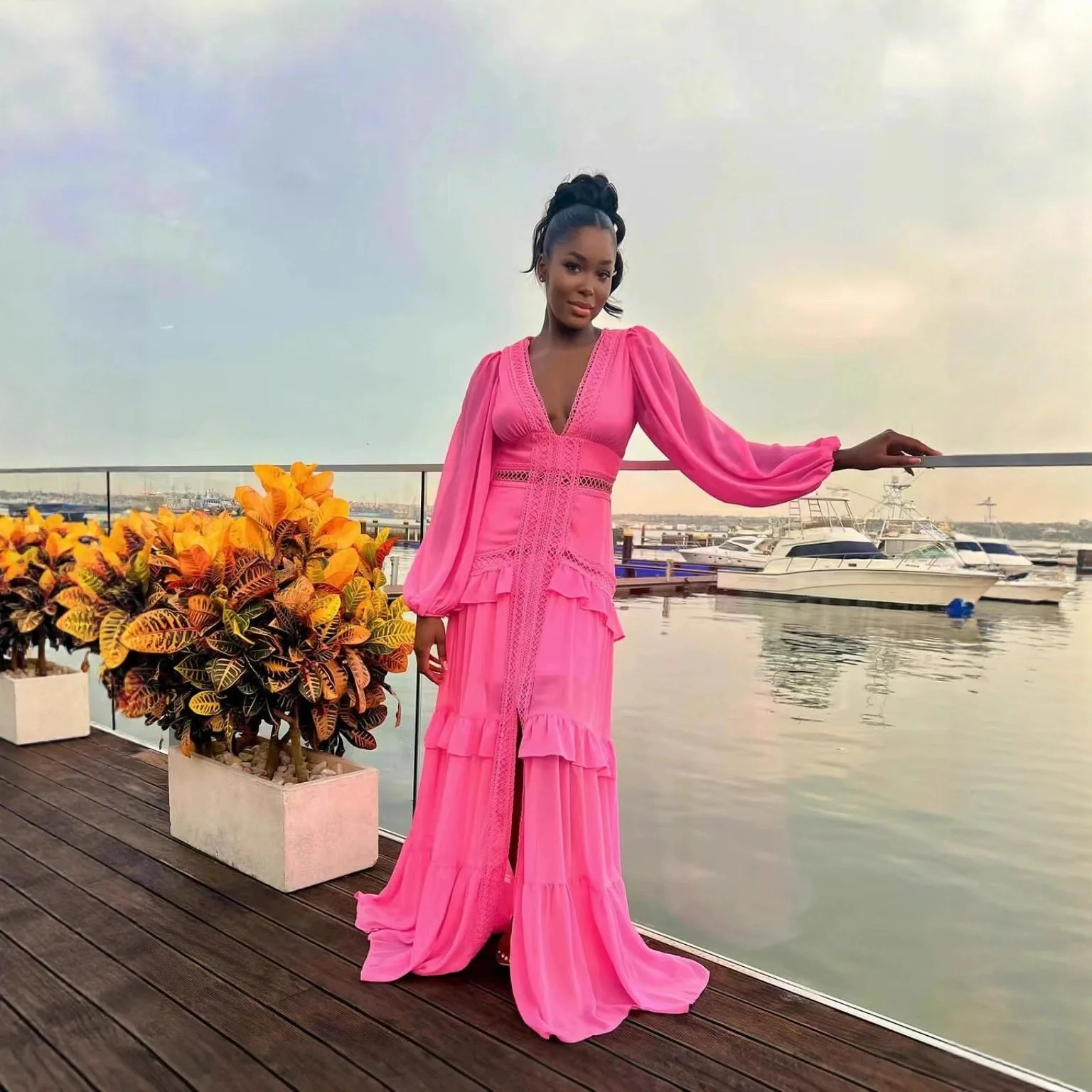 

Autumn and Winter Temperament Elegant Splicing Long-sleeved V-neck Dress Women's Long Dress 2025 Europe and The United States