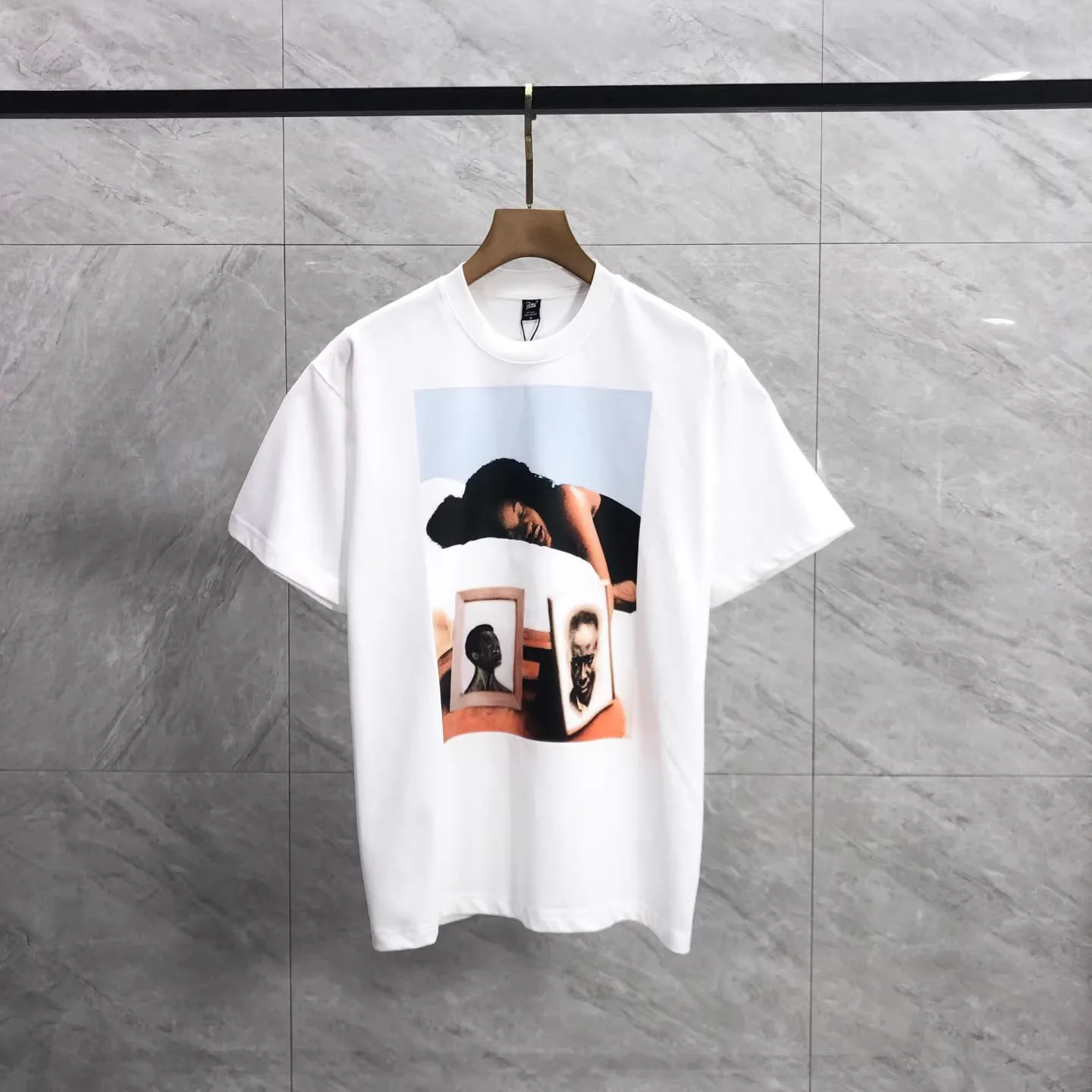 Trendy Brand PATTA Photo Frame Print T Shirt Sleeping Beauty Short Sleeve American Loose Streetwear T-shirt