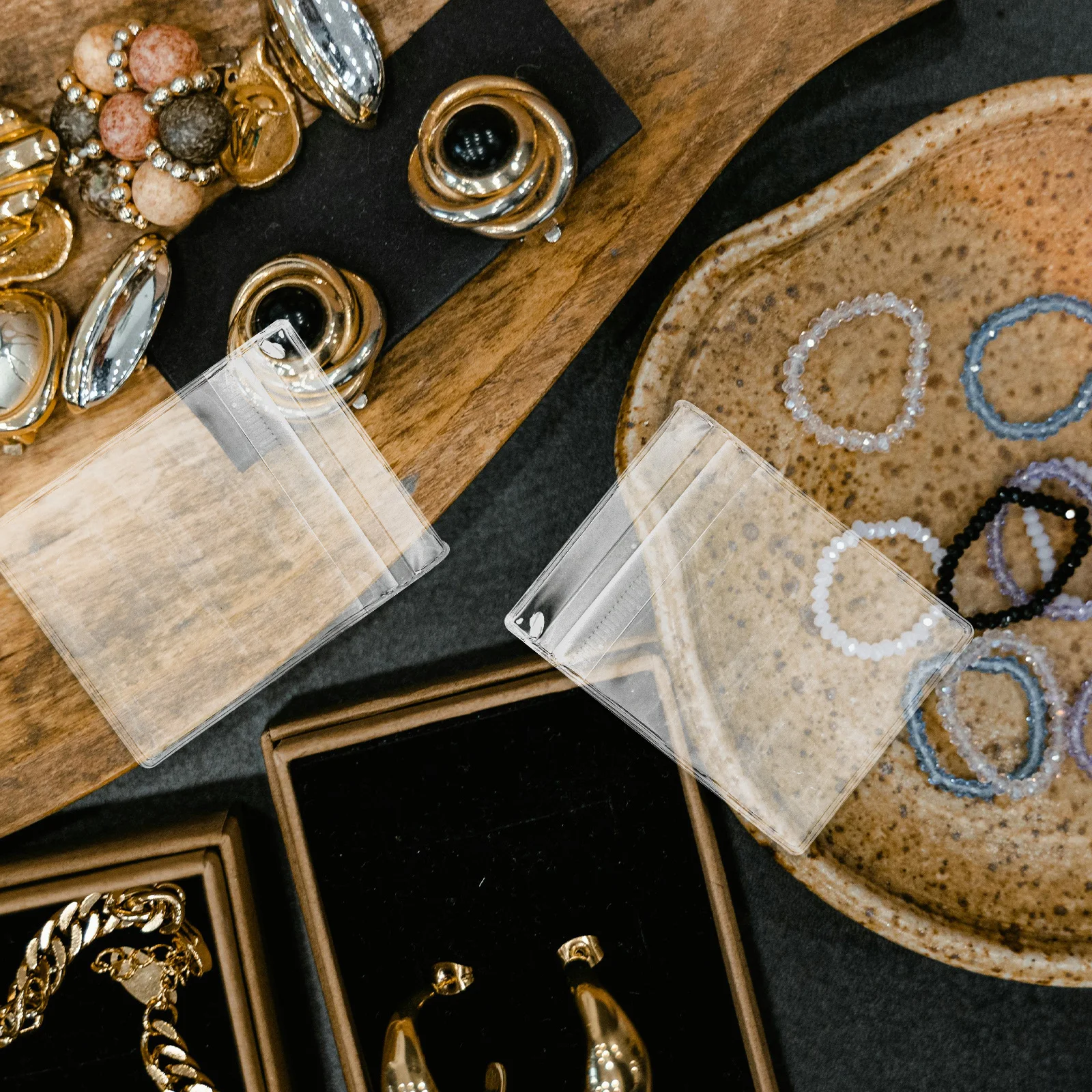 

1 комплект, 1 комплект, коробка для хранения ювелирных изделий, многофункциональный органайзер для ожерелий, серег, браслетов с пластиковыми пакетами с защитой от потаскивания, дорожные