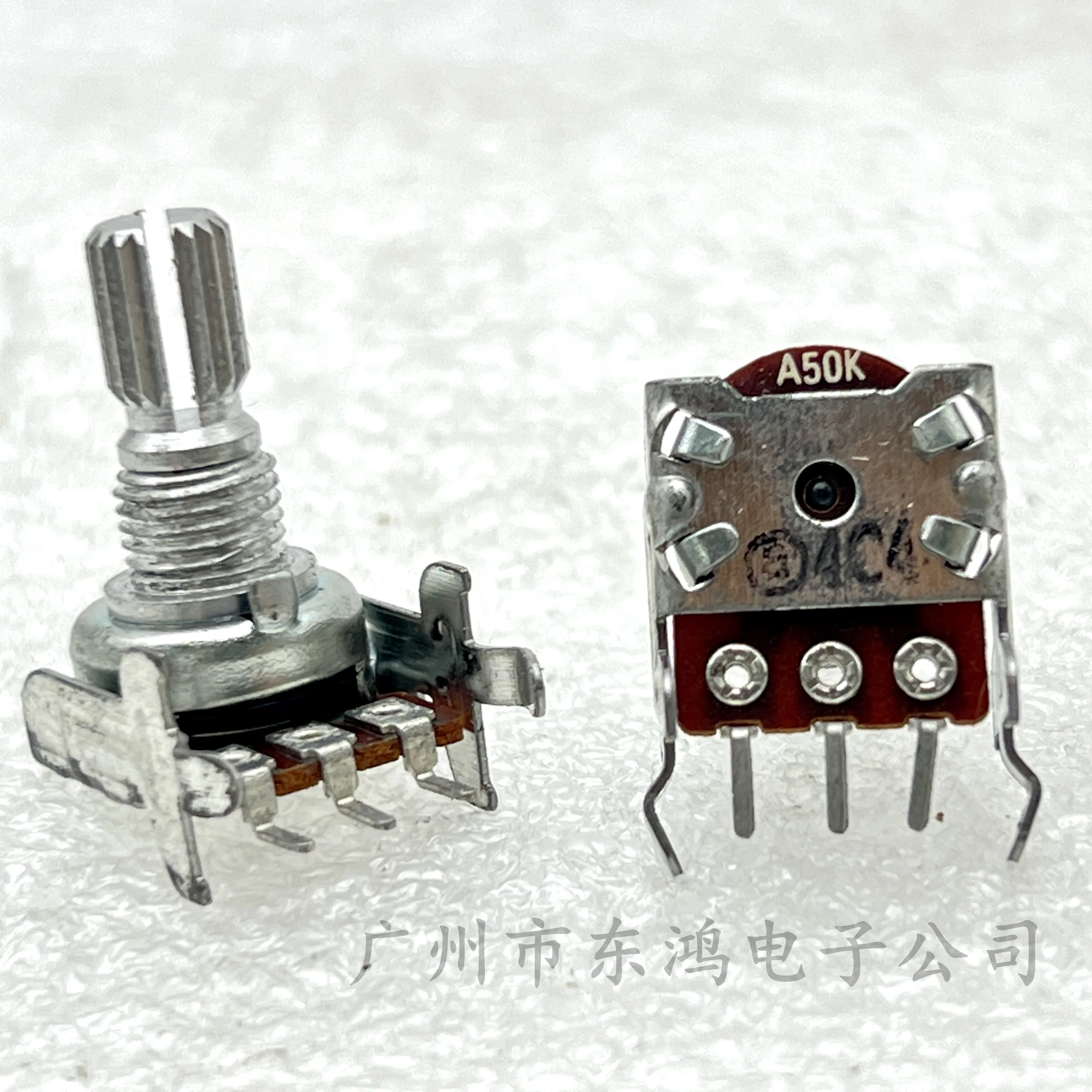 1 pcs Taiwan ALPHA 121 potentiometer with bracket 3 pin shaft 15mm long A50K
