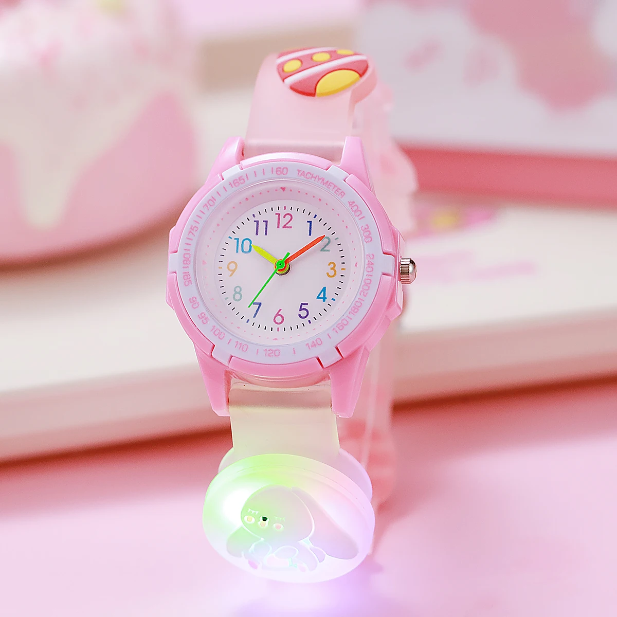 ساعة كوارتز بحزام من السيليكون على شكل بيضة أرنب إبداعية لطيفة لهدايا عيد الميلاد والهالوين