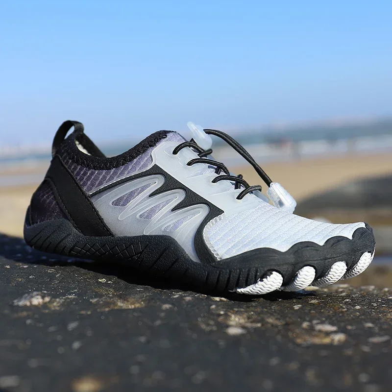 

Детские кроссовки, обувь для воды, красочные приморские тапочки с рекой, новые детские летние пляжные туфли с пятью пальцами для плавания босиком, аква-обувь