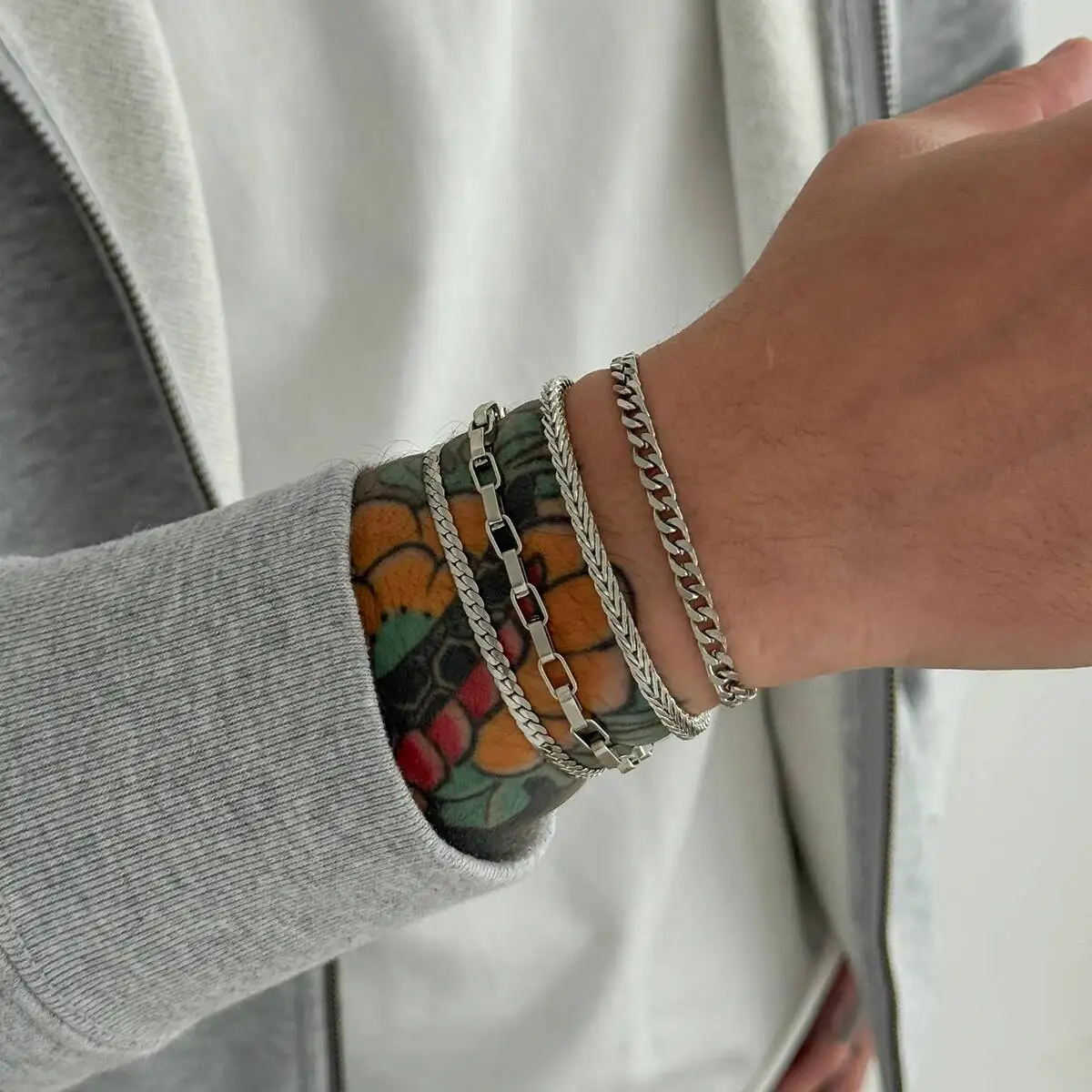 

IngeSight.Z 4Pcs Vintage Silver Color Twisted NK Chain Bracelet Men Goth Cuban Adjustable Link Charm Bangle Couple Hand Jewelry