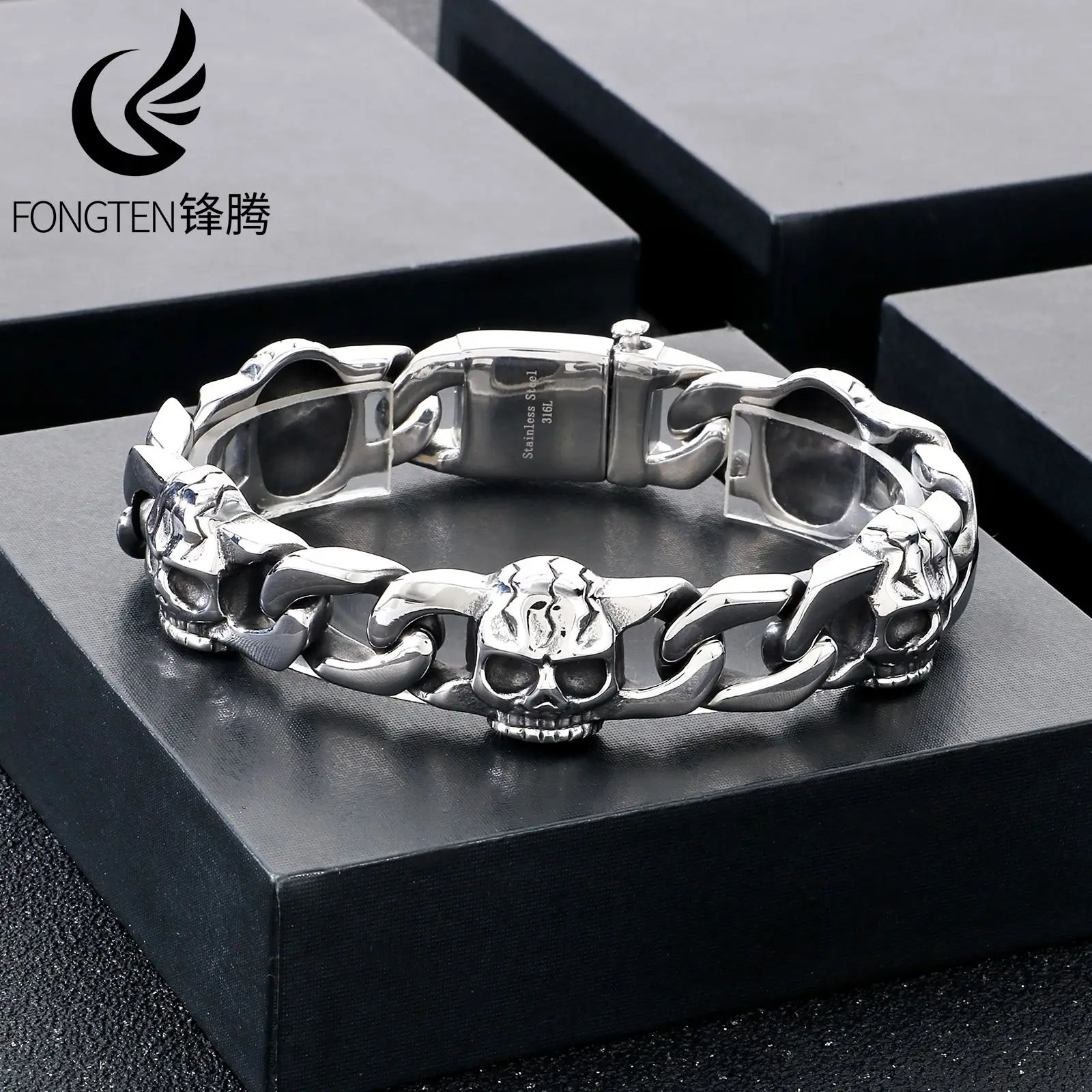 Fongten Single Row Cracked Skull Head Men's Stainless Steel Bracelet Sweet Punk Advanced Generous Wrist Ornament Fashion Jewelry