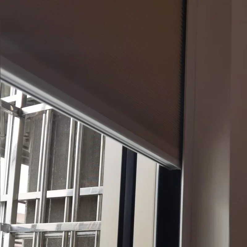 Persianas opacas eléctricas de panal con marco de riel lateral, cortinas celulares para ventana, personalizadas 250728-KARLLEO