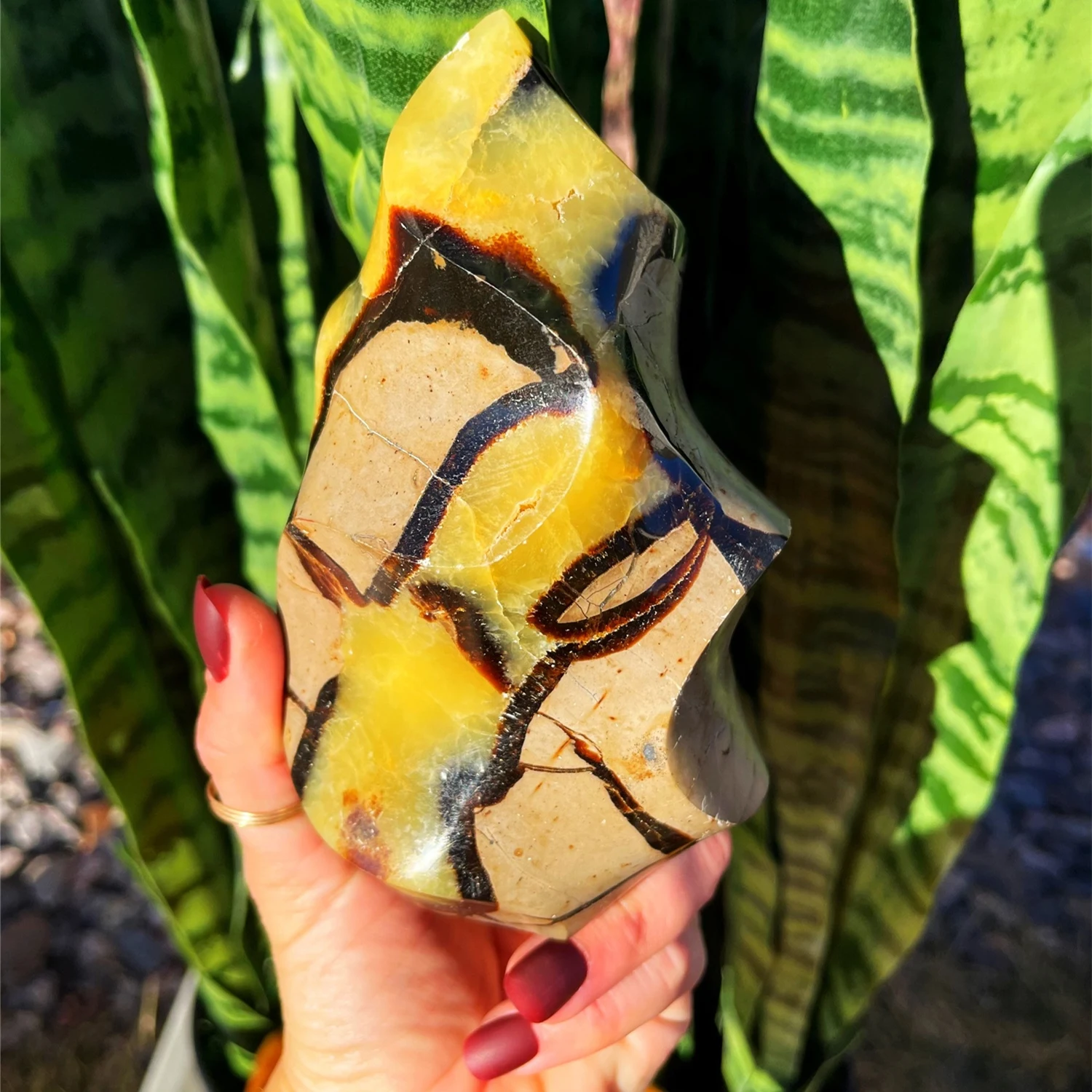 

1pc Septarian Crystal Torch Flame Ornament, Ideal for Home Decor & Unique Holidays Gift, Crystal Collectors