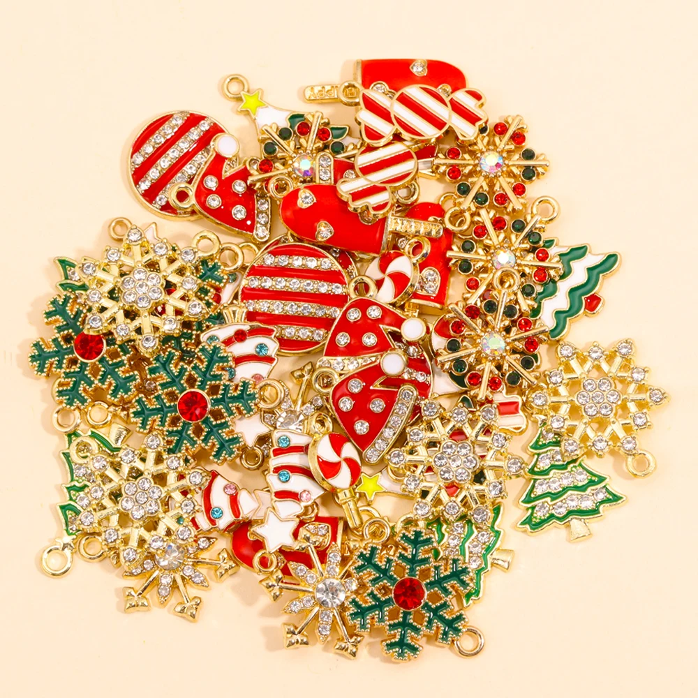 10 Stück Mix Weihnachts-Charms, 12 Stile, glänzender Zirkon, Schneeflocke, Weihnachtsbaum, Süßigkeiten-Anhänger, Ohrringe, Halskette für DIY-Schmuckherstellung – Detail 4