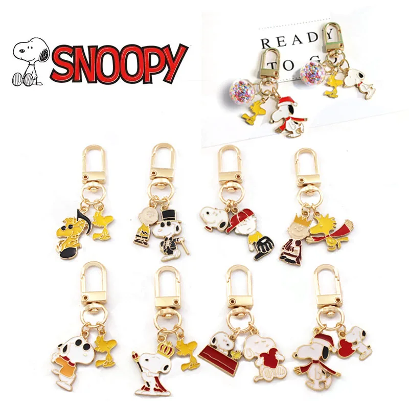 Cartoon Snoopy Keychain para mulheres, metal, bonito, requintado, simples, casal, pingente chave do carro para bolsa, chaveiros no telefone, presente de moda