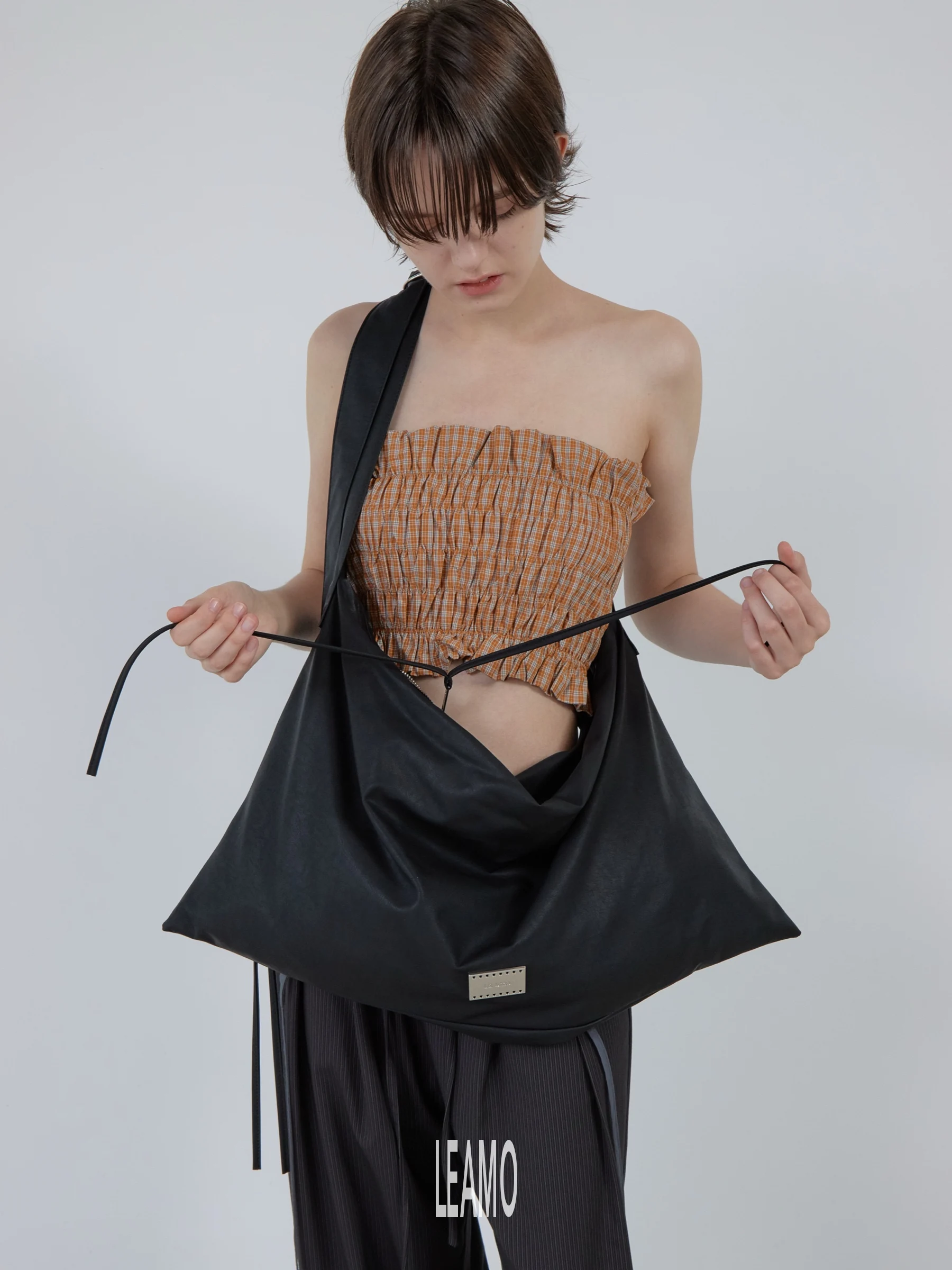 

Original Horizontal Square Tassel Women's Bag With Personalized High-end Feel, One Shoulder Diagonal Cross Bag For Women Trendy