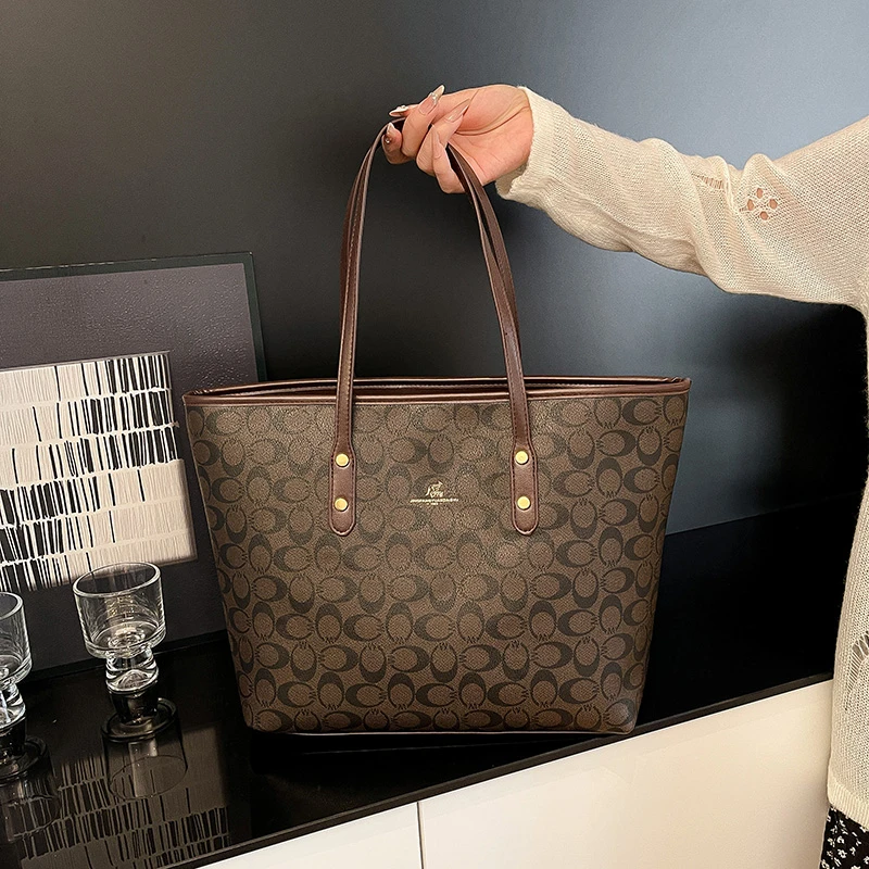 

Casual Vintage Crossbody Bag for Women Commute Travel with Suede Material Crocodile Embossed Texture Metal Hardware