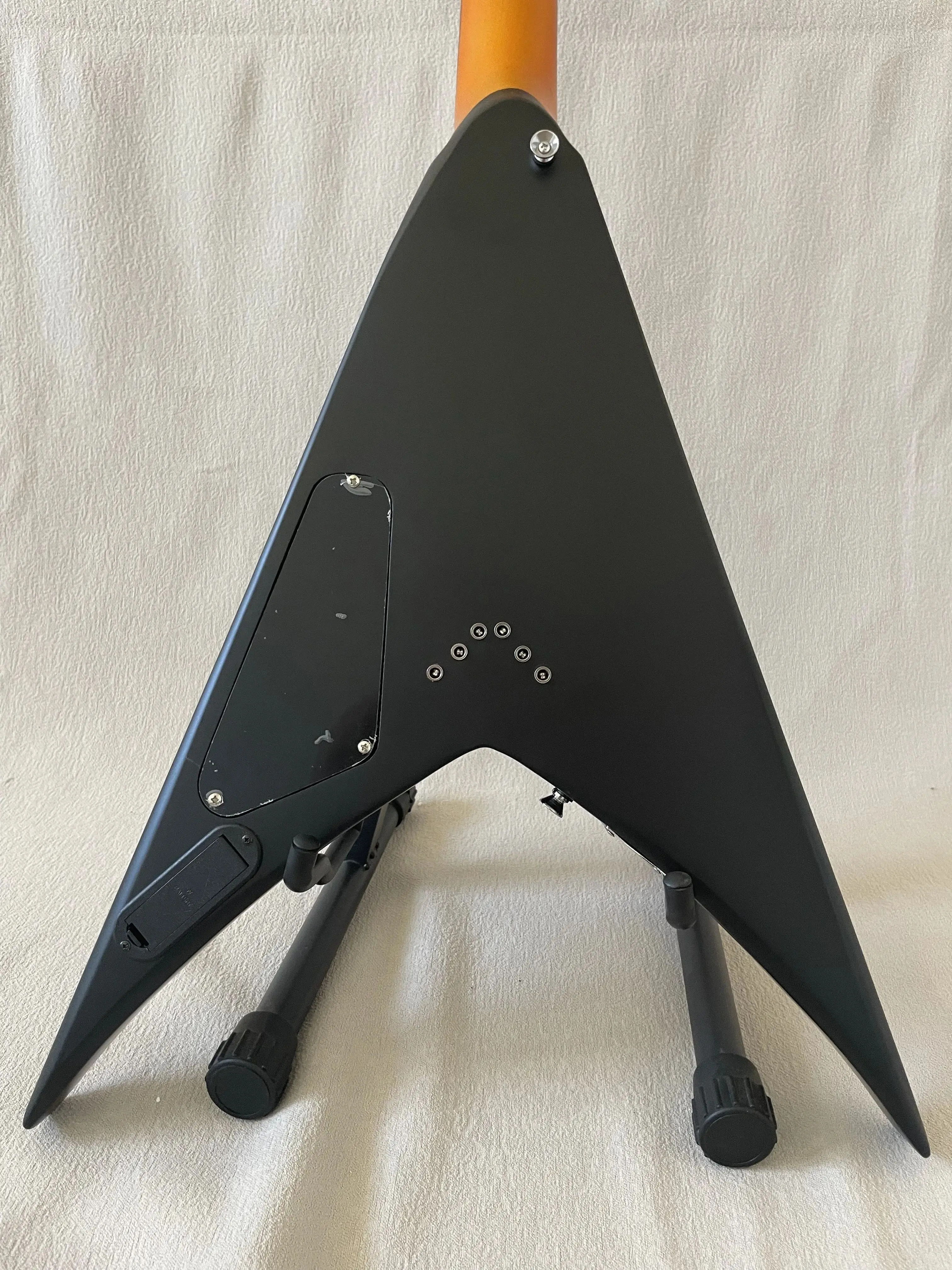 High end Custom Flying V Guitar Black Matte 2 EMG Pickups