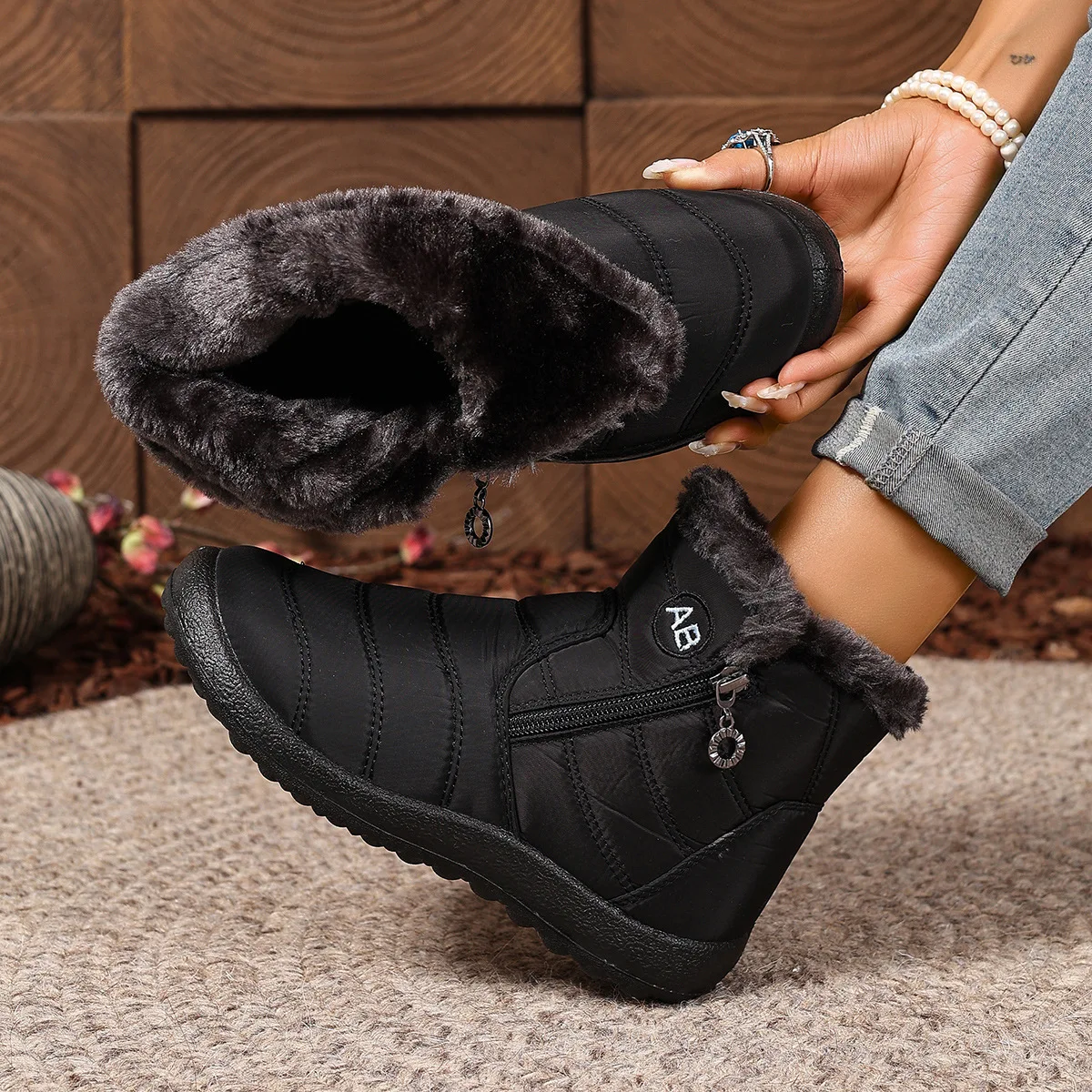

Women's Winter Warm Snow Boots – Faux Fur Lined Short Ankle Boots with Zipper and Non-Slip Sole for Outdoor Wear