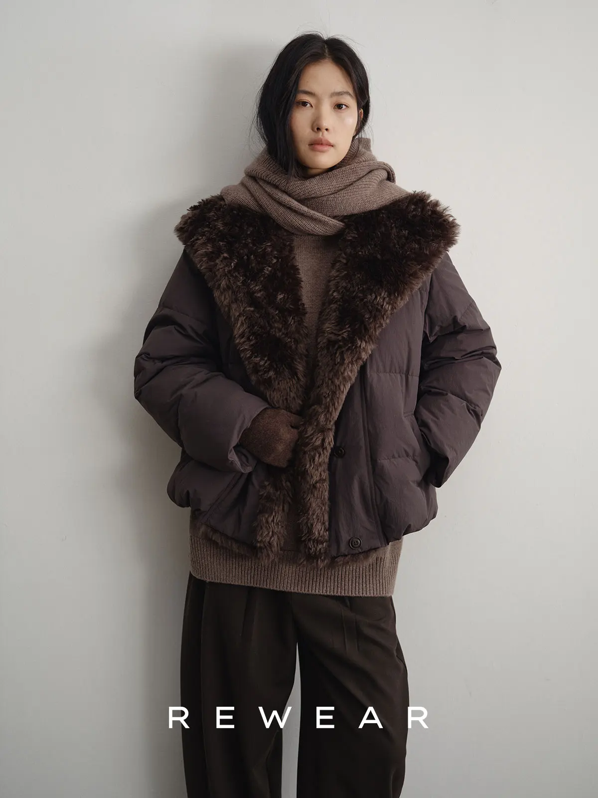 

REWEAR Ретро-шик: Экологичная ветрозащитная мягкая пуховая куртка с воротником-стойкой, 90% белый пух, женское зимнее пальто