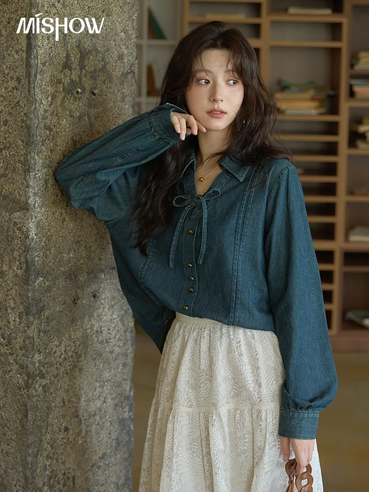 

MISHOW Women's Commuter Denim Shirt 2025 Autumn French Retro Loose Long Sleeve Shirt V-neck Bow Tie Lapel Casual Top MXE42C2367