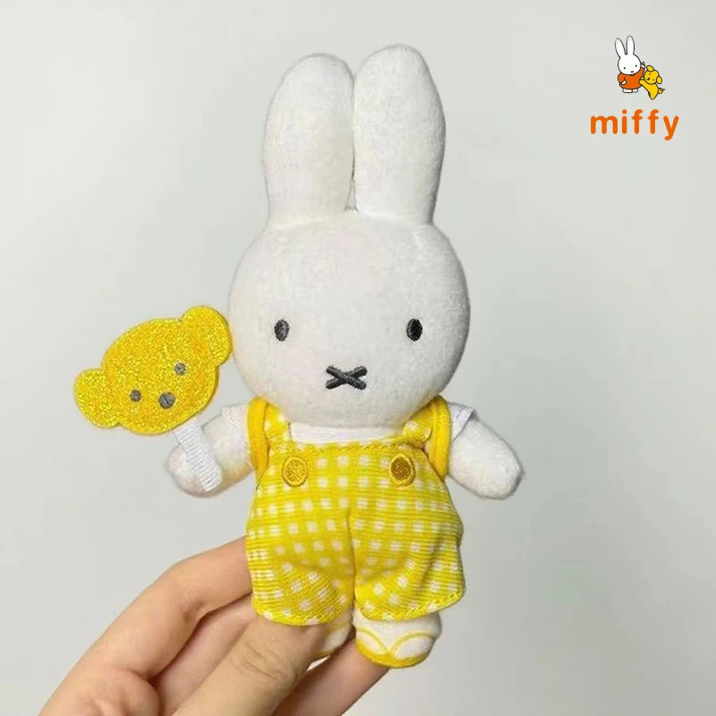 Gelbe Miffy Plüschpuppe, kreativer Cartoon-Rucksack-Anhänger, Kawaii Dopamin, flauschiges Stofftier, Anime-Zubehör, Mädchen, perfektes Geschenk