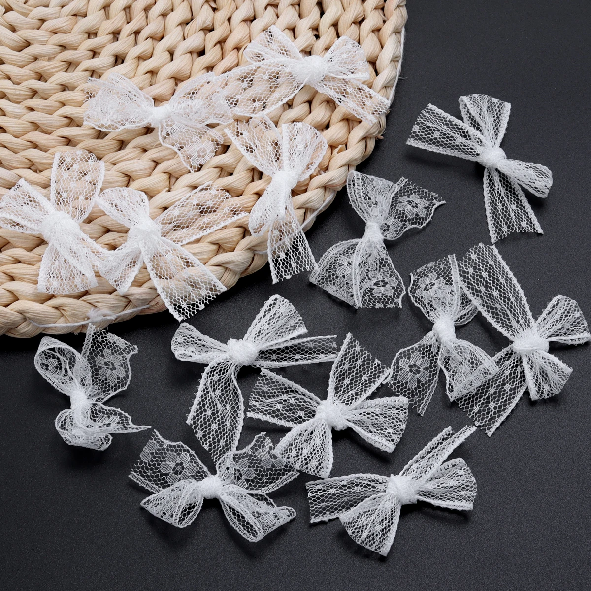 20Pcs/Lot 4*5.5cm Polyester Lace Bows White Embroidery Bowknots For DIY Sewing Crafts Handmade Gifts Clothing Hair Accessories