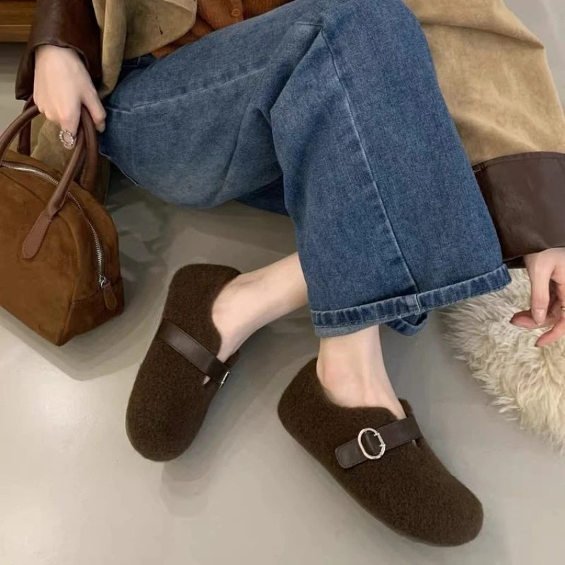 

Women's Fuzzy Fleece Mary Jane Flats Buckle Strap Decor Warm Casual Shoes Retro Style Winter Footwear Stylish