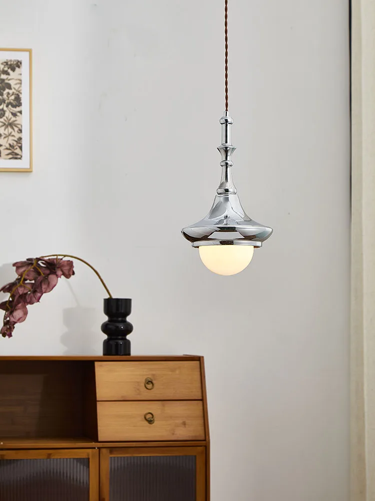 Japanese retro wabi sabi style bedroom bedside lamp designer homestay French medieval style restaurant chandelier