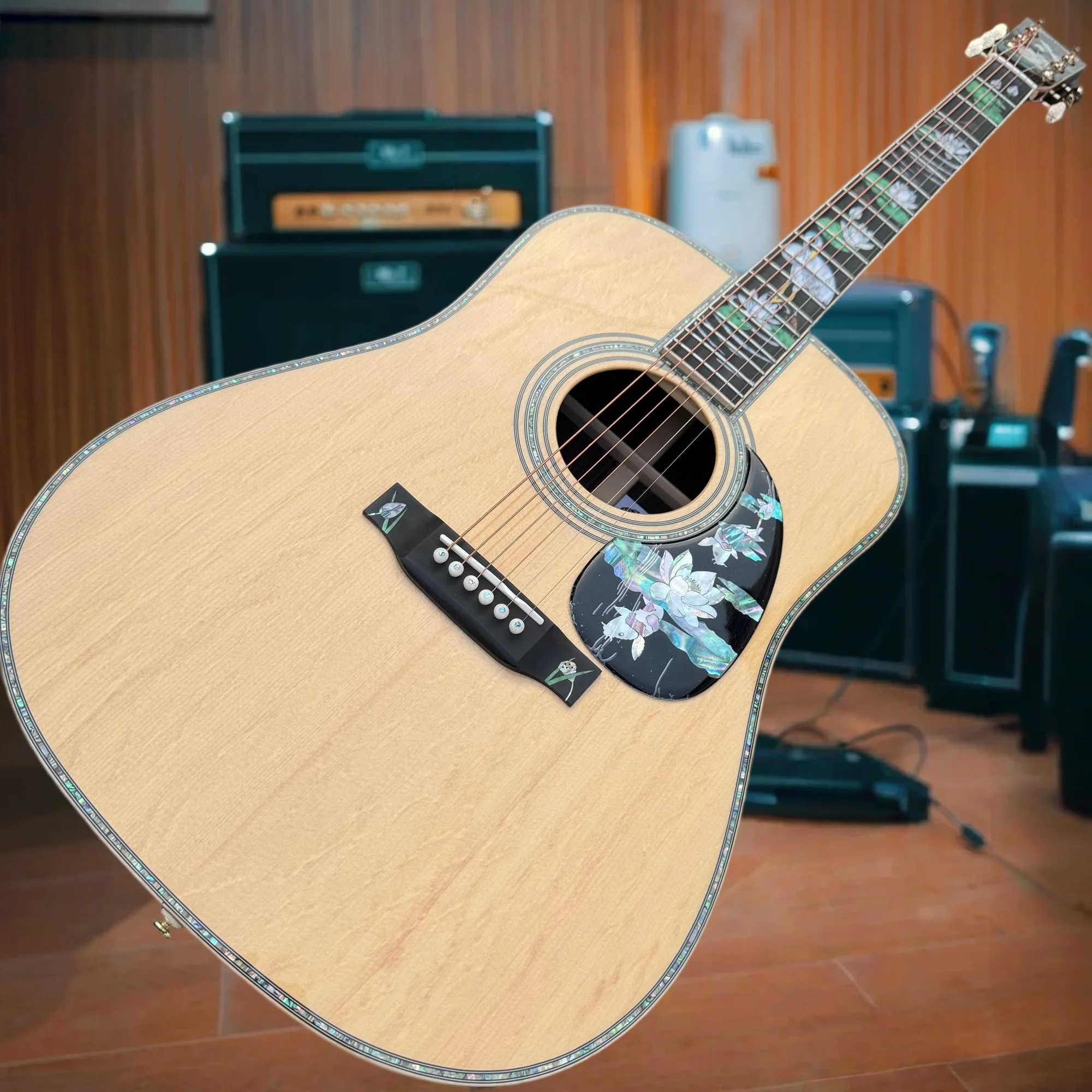 All-Solid Acoustic Guitar Natural Finish Spruce Top Ebony Fingerboard Featuring Exquisite Lotus Crane Abalone Inlays Premium